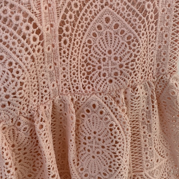 Miss Shop pink lace peplum top - Picture 6 of 6